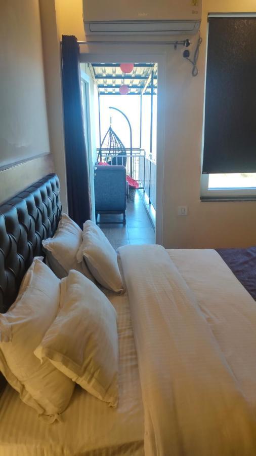 Icebergs Mussoorie - A Boutique Stay And 24 Hrs Roof Top Cafe Bagian luar foto