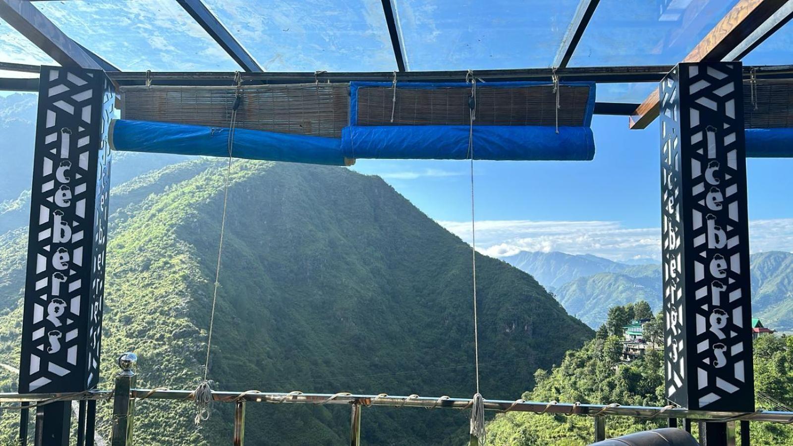 Icebergs Mussoorie - A Boutique Stay And 24 Hrs Roof Top Cafe Bagian luar foto