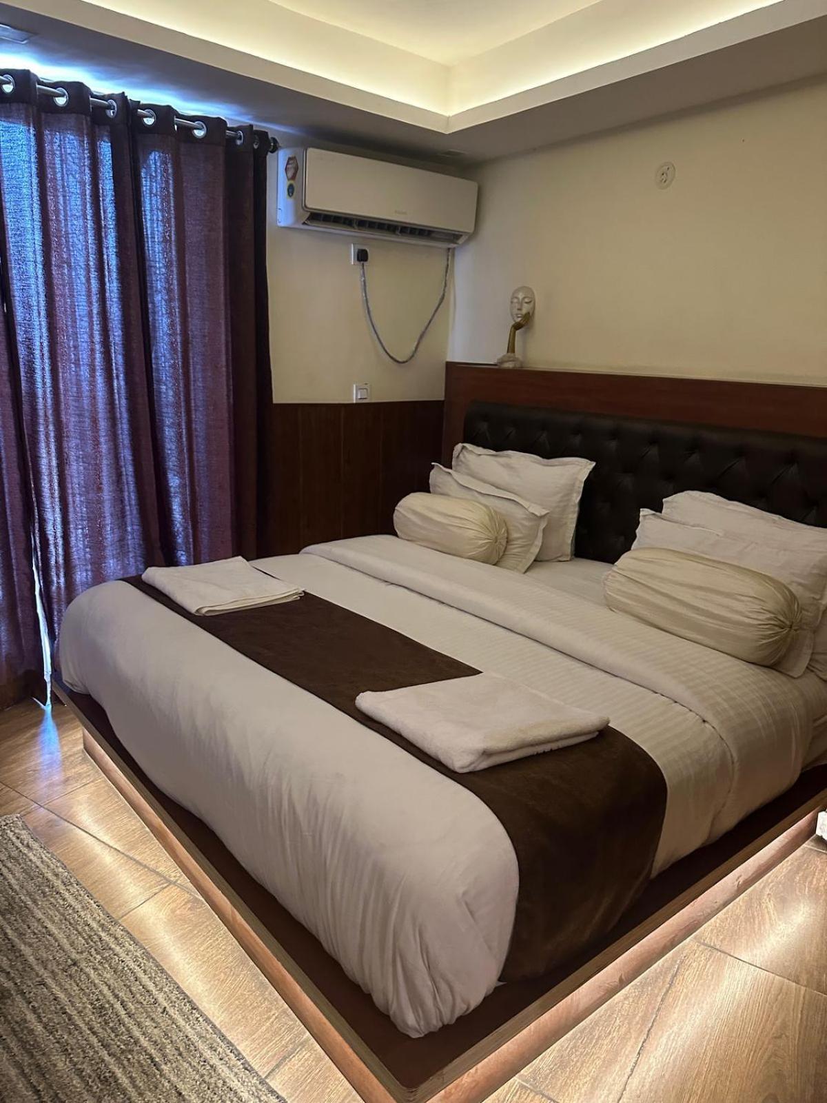 Icebergs Mussoorie - A Boutique Stay And 24 Hrs Roof Top Cafe Bagian luar foto